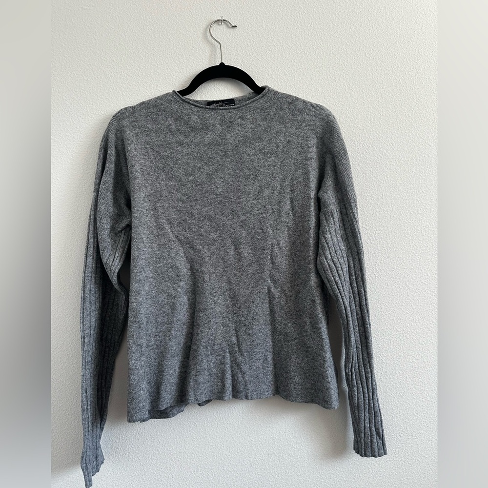 VICI Women’s Gray Long Sleeve Rollneck Sweater Size Medium
